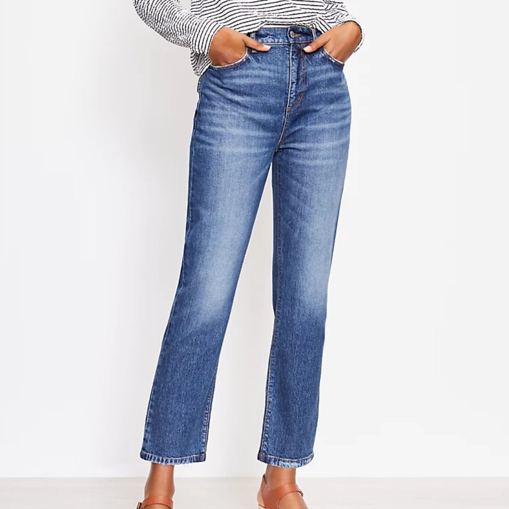 LOFT 31/12 NWT Petite Curvy High Rise Straight Crop Jeans in Staple Mid Indigo